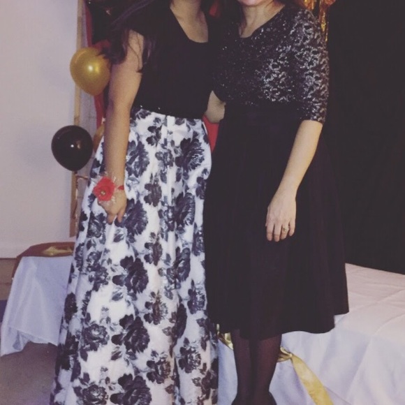 Prom dress - Picture 2 of 2